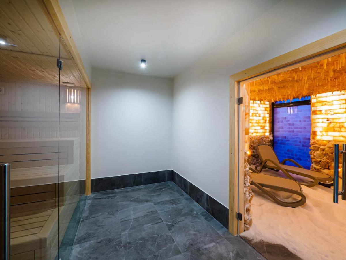 Resort Krol Plaza Spa & Wellness Jaroslawiec Exterior photo