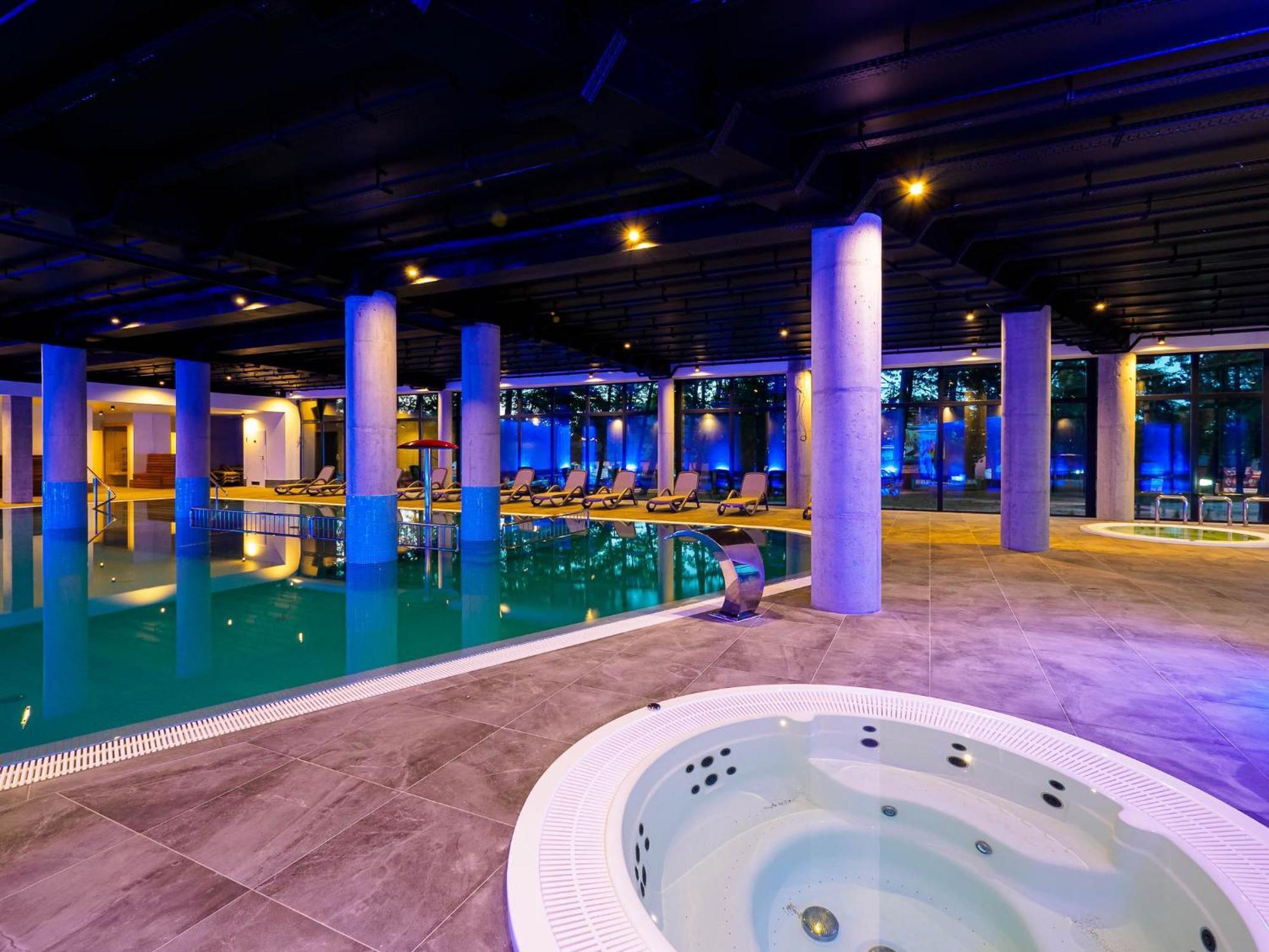 Resort Krol Plaza Spa & Wellness Jaroslawiec Exterior photo